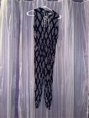 Epic Threads Navy Printed Sleeveless Lace-Up Jumpsuit